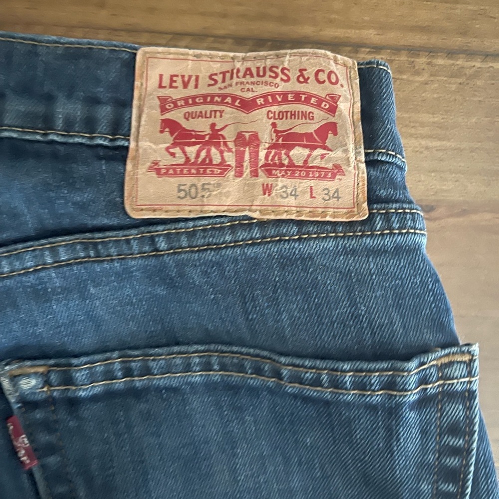 Levi’s 505 medium wash jeans